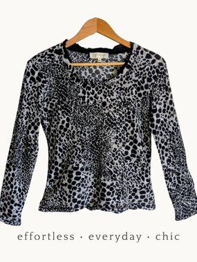 Jones New York Sport Leopard Print Stretch Knit Top Lightweight Classic L NWOT